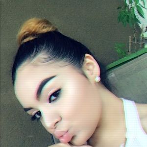 Meet your Posher, Priscilla